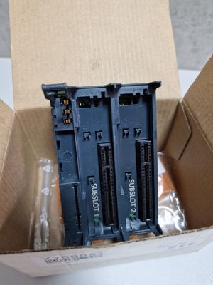 एक विस्तार स्लॉट के साथ X20BB81 B&amp;R X20 सिस्टम बस बेस
