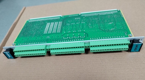 IOC4T 200-560-000-114 I/O कार्ड सिग्नल इंटरफेस मशीन सुरक्षा और बुनियादी स्थिति निगरानी के रूप में कार्य करता है