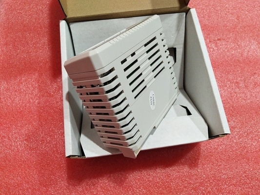 DO810 ABB S800 I / O 16 चैनल डिजिटल आउटपुट मॉड्यूल 3BSE008510R1