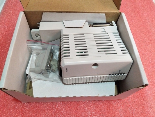 BC820K01 ABB PLC AC800M CEX-बस यूनिट I/O DCS 3BSE07150R1