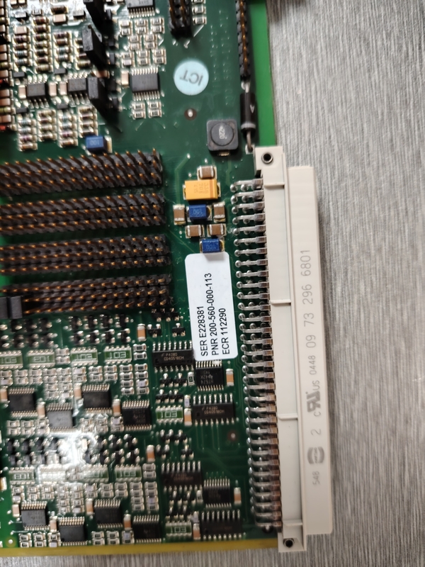 IOC4T 200-560-000-013 I/O कार्ड सिग्नल इंटरफेस मशीन सुरक्षा और बुनियादी स्थिति निगरानी के रूप में कार्य करता है