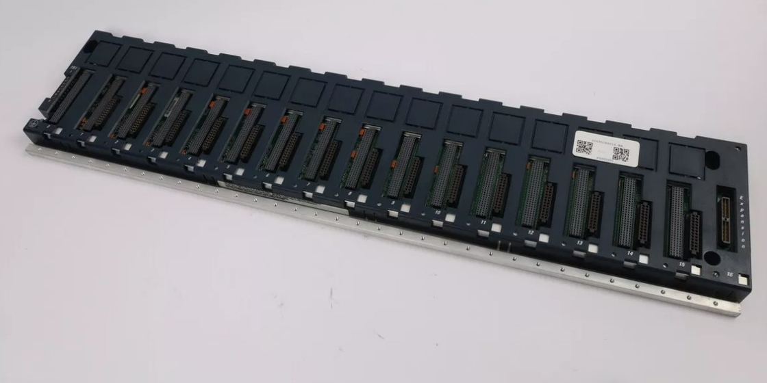 IC695CHS016 GE PAC Systems RX3i 16 स्लॉट हाई स्पीड कंट्रोलर बेस पीसीआई और सीरियल बस का समर्थन करता है