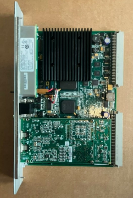 IC698CRE020 GE CPU मॉड्यूल 700 MHz PAC सिस्टम RX7i फर्मवेयर संस्करण 2 के साथ सीपीयू01