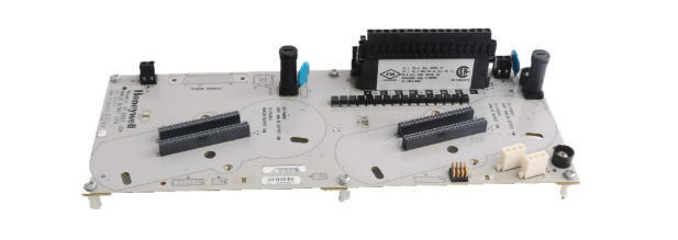 DC-TUIO31 हनीवेल जनरल I/O टर्मिनल कंपोनेंट (IOTA) 24Vdc 110mA गैर-अनावश्यक IOTA मॉड्यूल